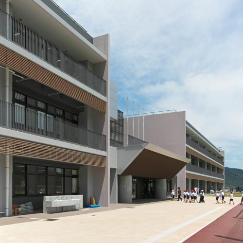 女川町立女川小中学校